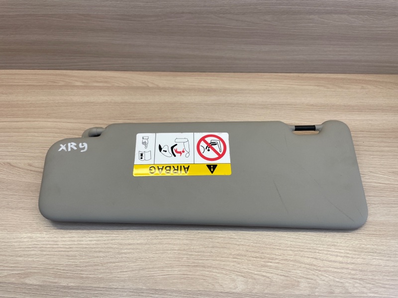 Козырек солнцезащитный