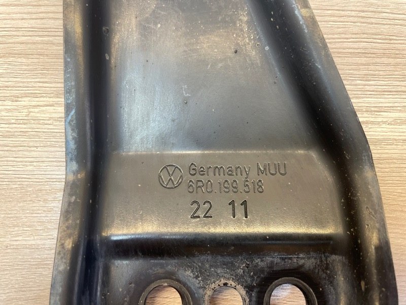 Кронштейн подрамника