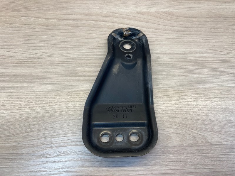 Кронштейн подрамника