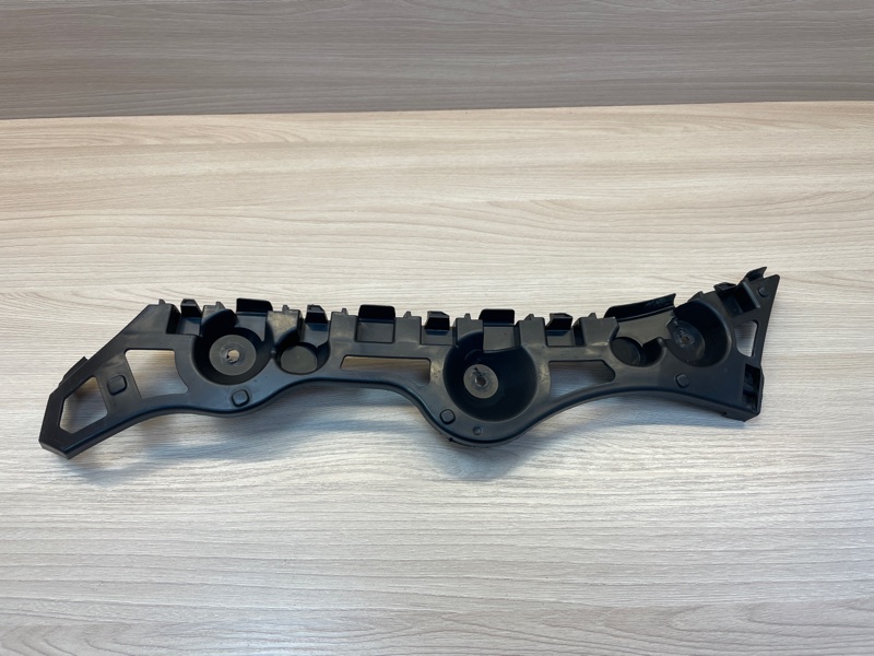 Кронштейн бампера