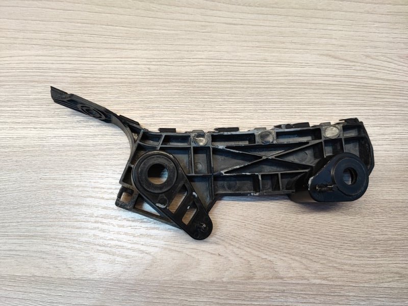 Кронштейн бампера