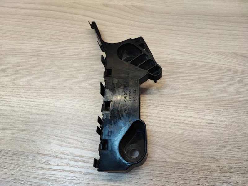 Кронштейн бампера