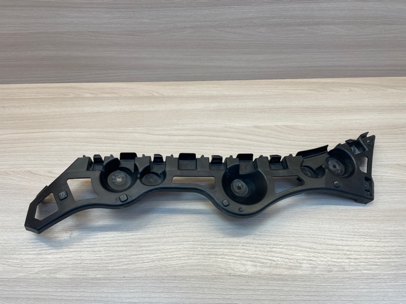 Кронштейн   бампера