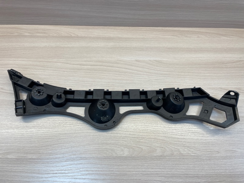 Кронштейн   бампера