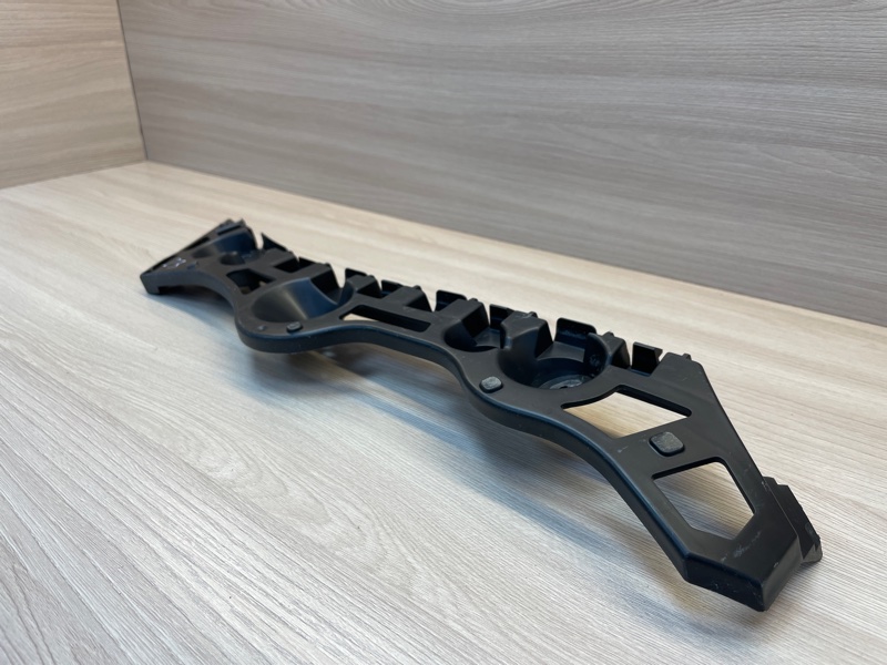 Кронштейн   бампера