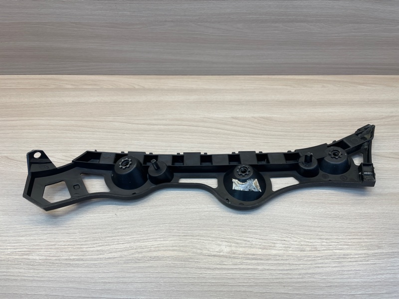 Кронштейн   бампера