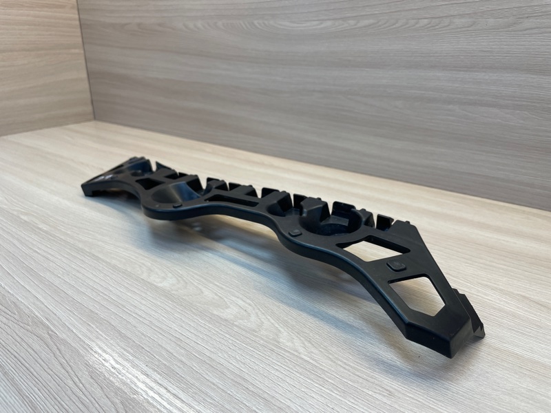 Кронштейн   бампера