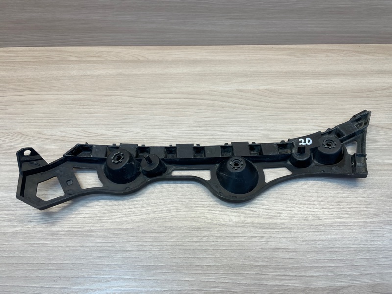 Кронштейн   бампера