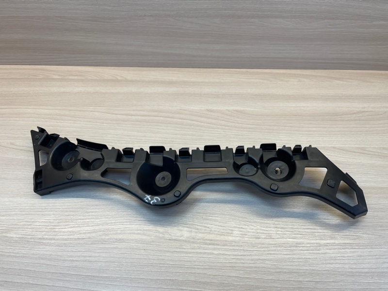 Кронштейн   бампера