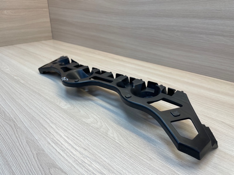 Кронштейн   бампера