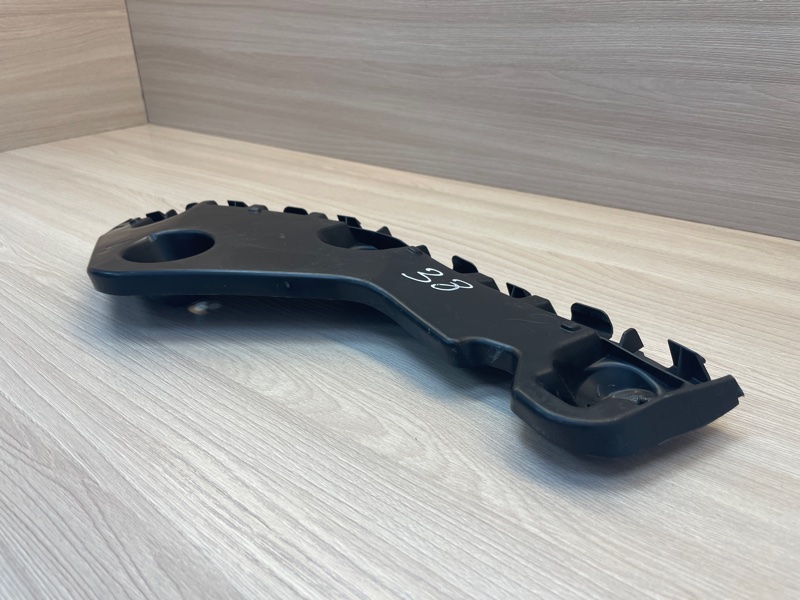 Кронштейн   бампера