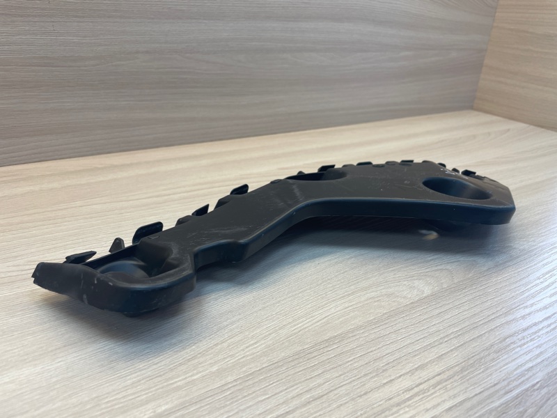 Кронштейн   бампера