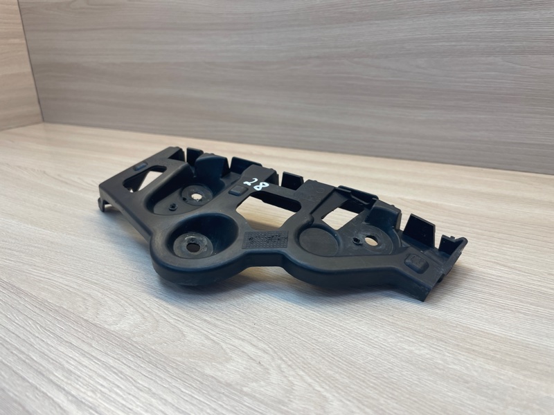 Кронштейн   бампера