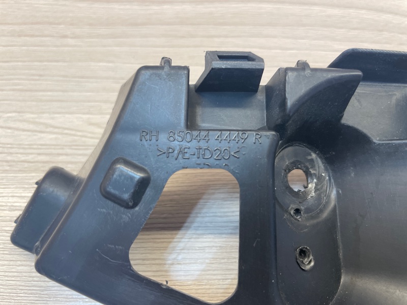 Кронштейн   бампера