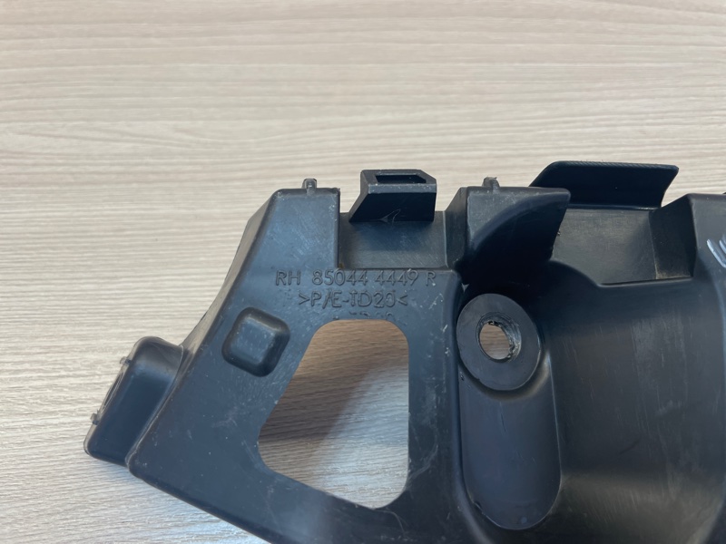 Кронштейн   бампера