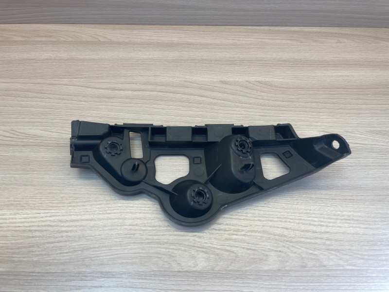 Кронштейн   бампера