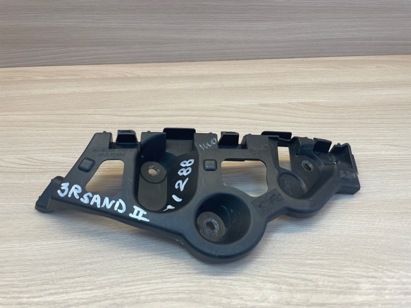 Кронштейн   бампера