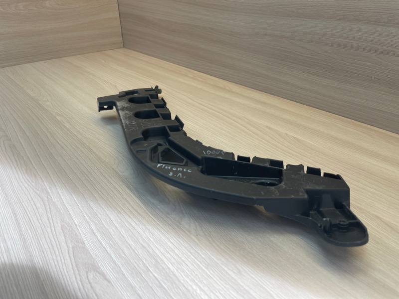 Кронштейн бампера