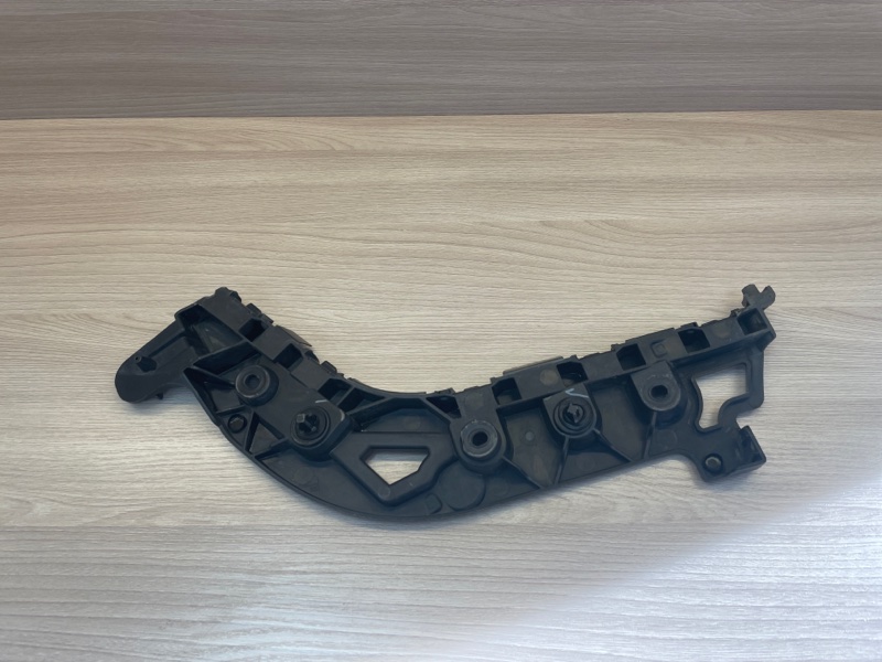 Кронштейн бампера