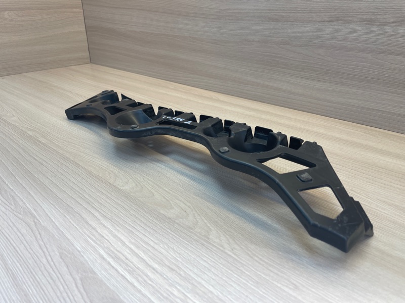 Кронштейн   бампера