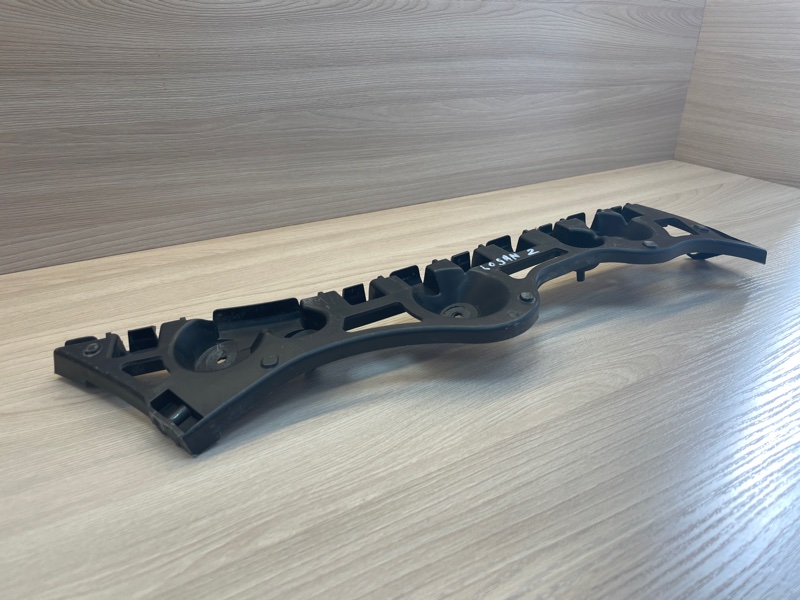 Кронштейн   бампера