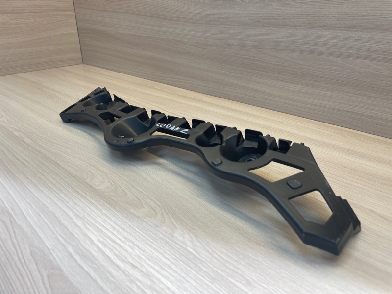 Кронштейн   бампера