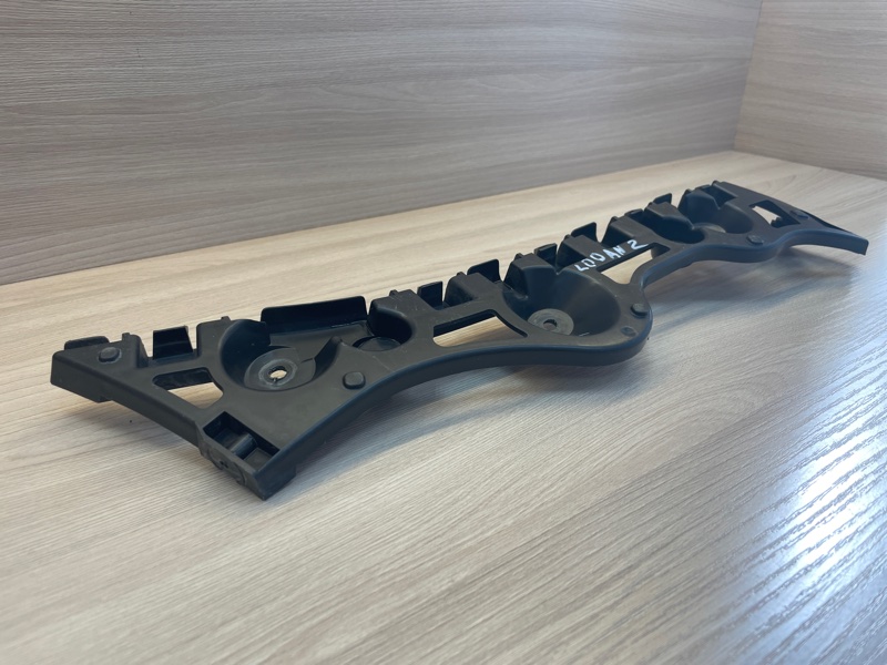 Кронштейн   бампера