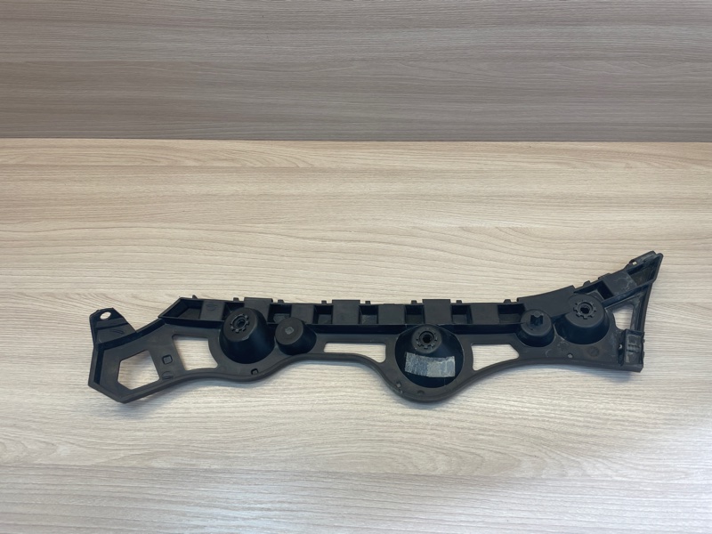 Кронштейн   бампера