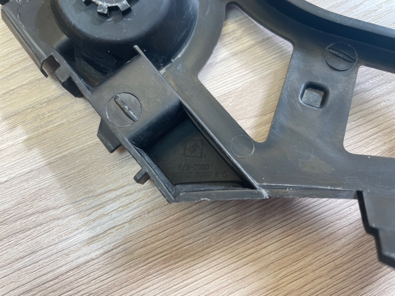 Кронштейн   бампера