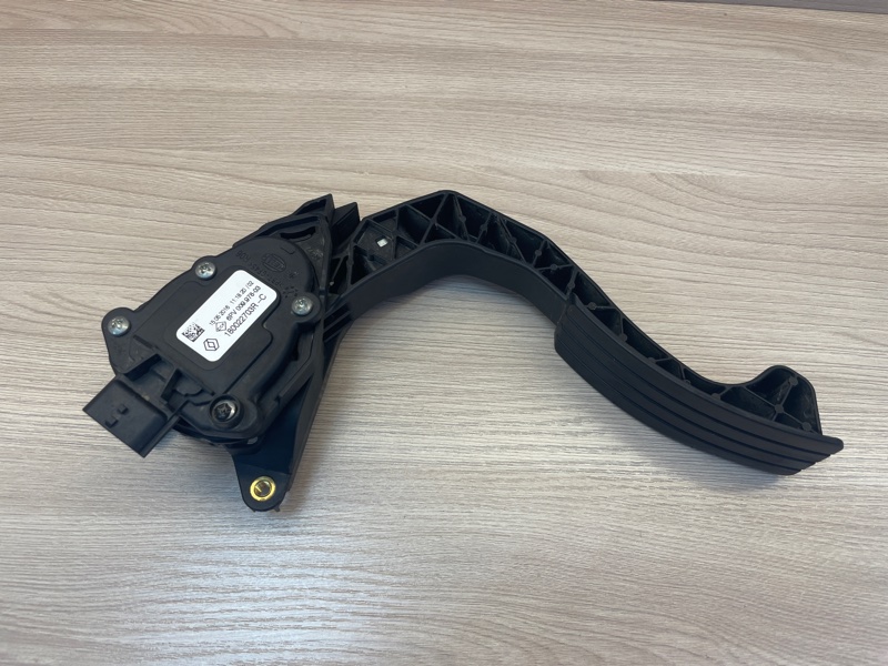 Педаль газа