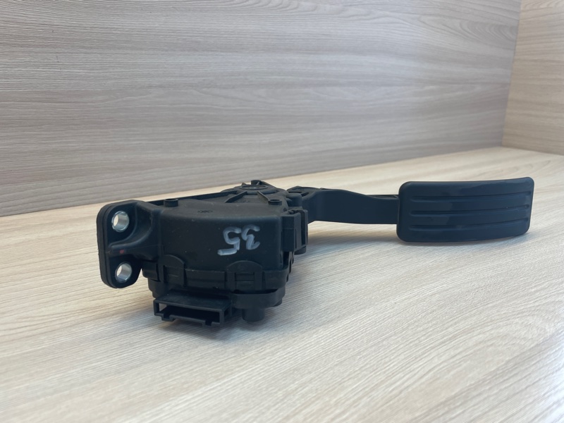 Педаль газа