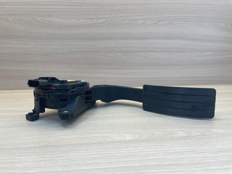 Педаль газа