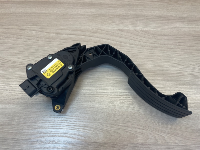 Педаль газа