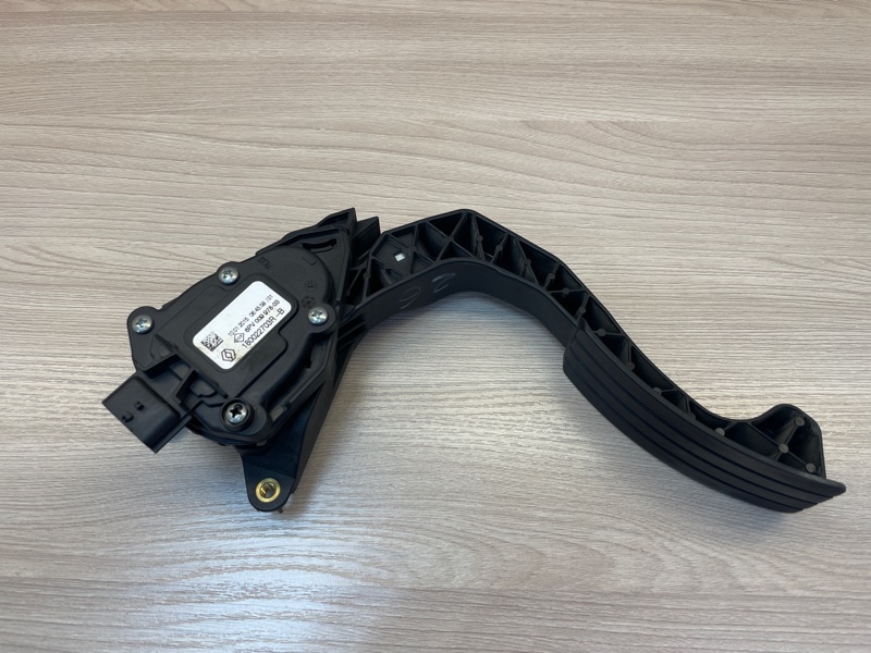 Педаль газа