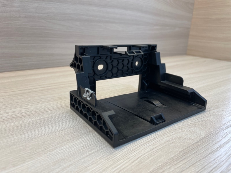 Крепление блока электроники