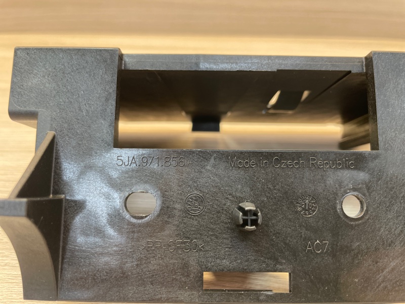 Крепление блока электроники