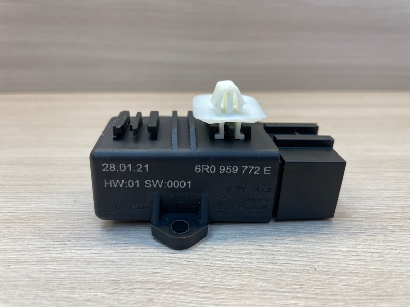 Блок управления подогревом сидений