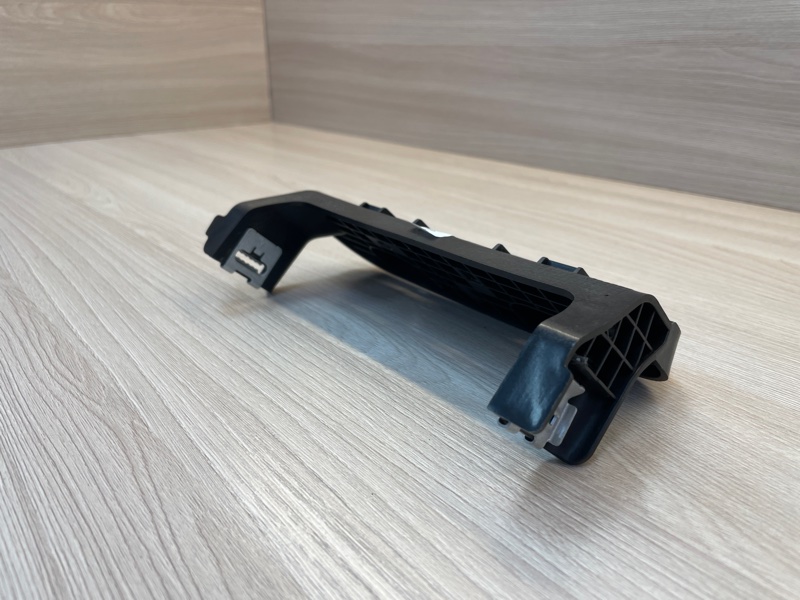 Кронштейн консоли