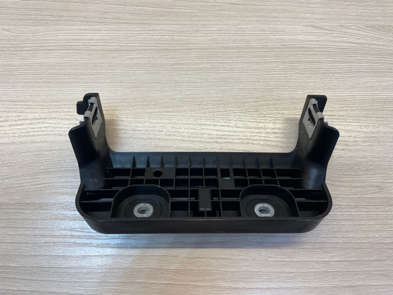 Кронштейн консоли