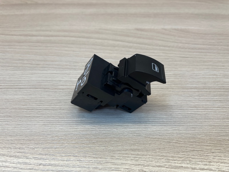 Кнопка стеклоподъемника