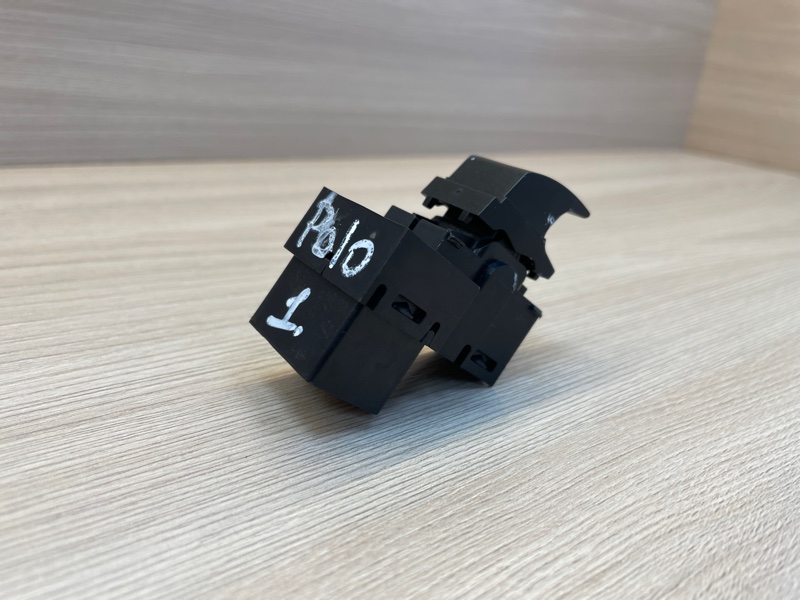 Кнопка стеклоподъемника