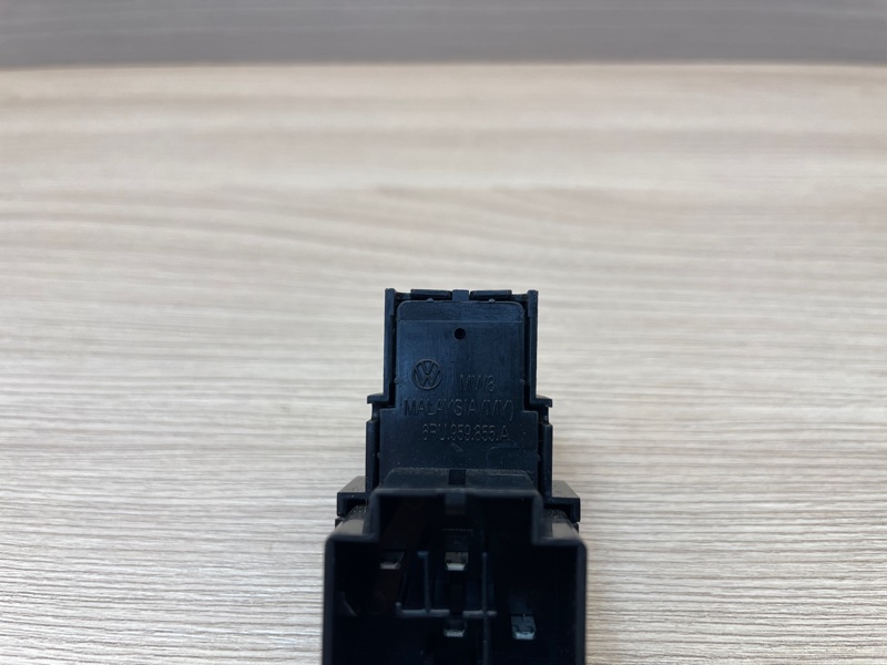 Кнопка стеклоподъемника