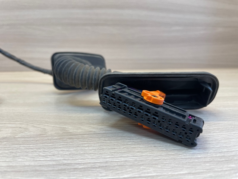 Проводка    двери