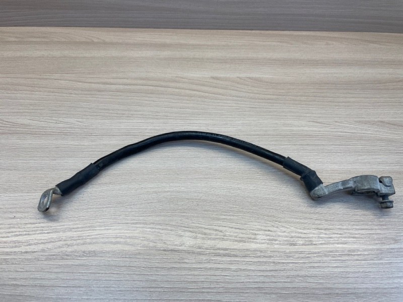 Клемма аккумулятора (минусовая)