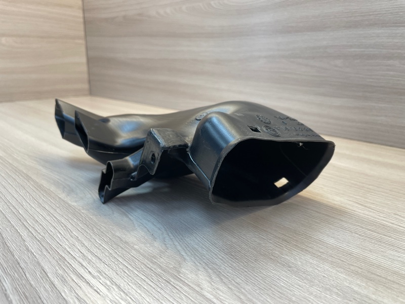 Воздуховод салона