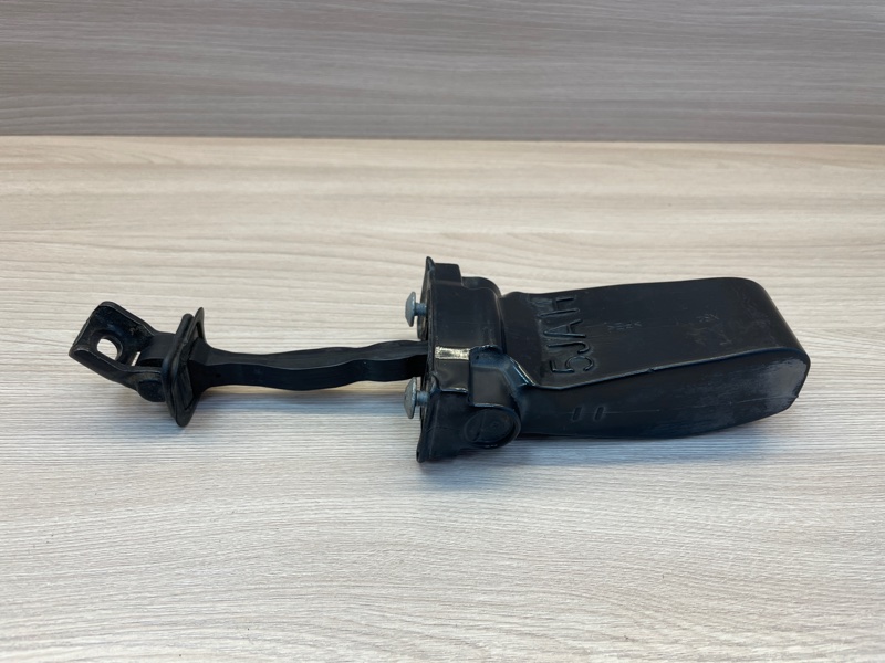 Ограничитель      двери