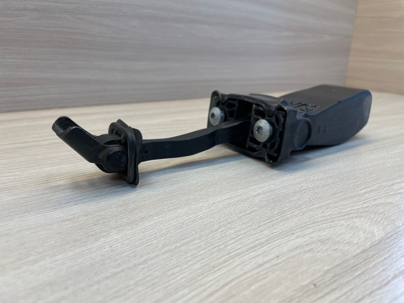 Ограничитель      двери