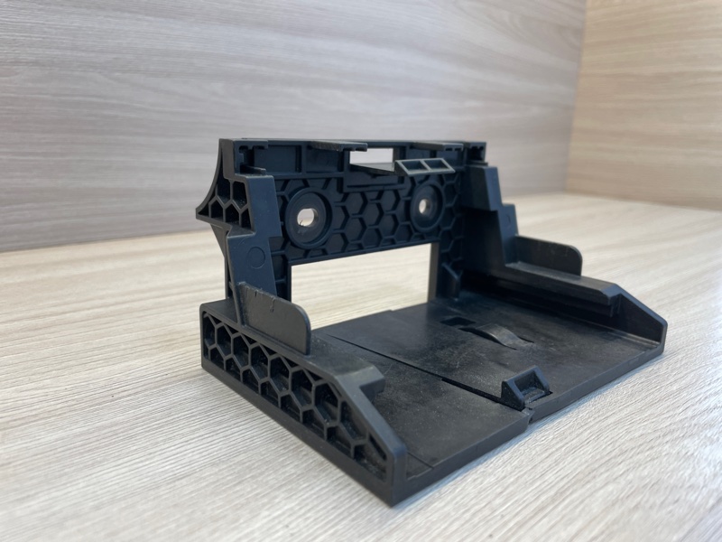 Крепление блока электроники