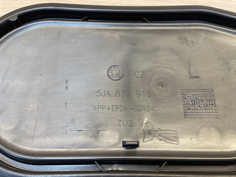 Заглушка двери