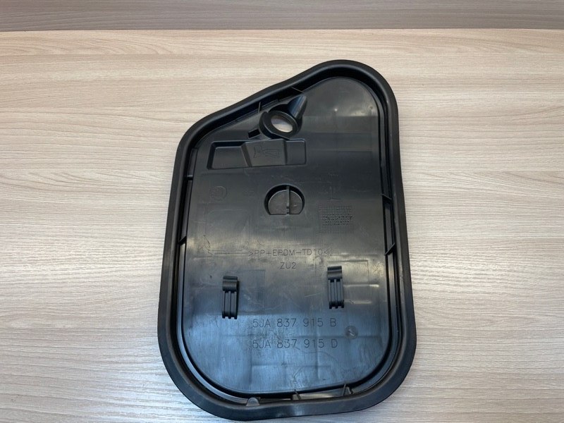 Заглушка двери